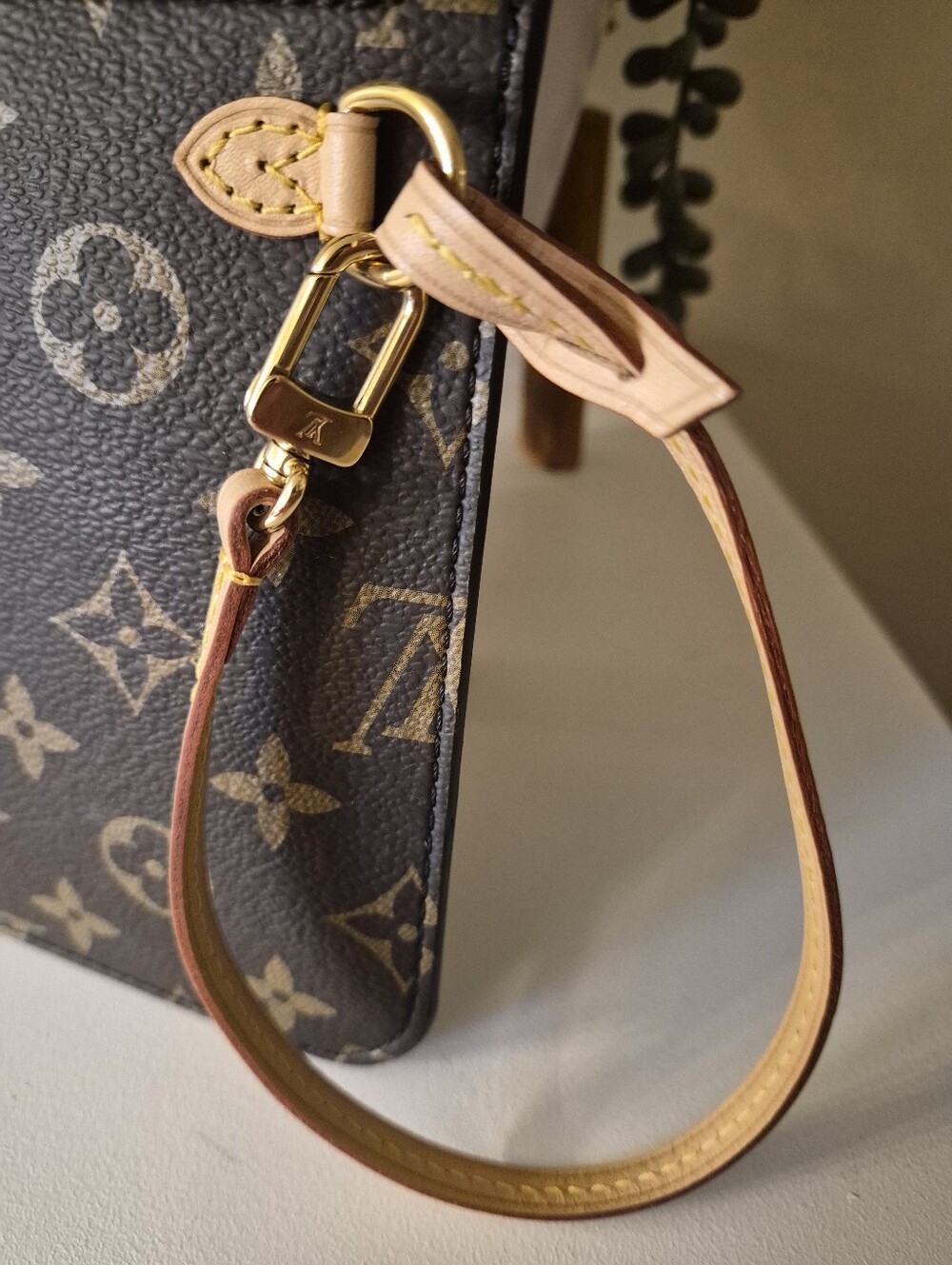 Louis Vuitton Pouchette - Picture 4 of 8